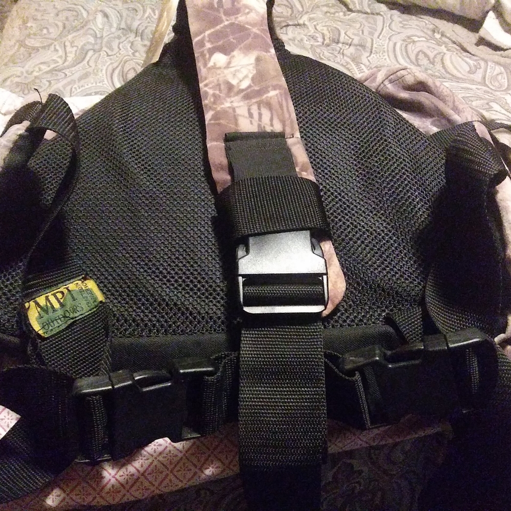 MPI outdoors Realtree Gore-Tex Sling bag